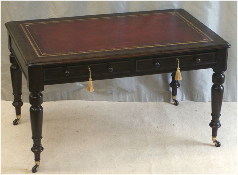 3052 Victorian Oak Library Table